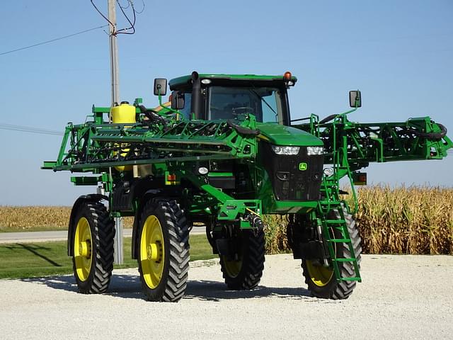 Image of John Deere R4038 equipment image 1