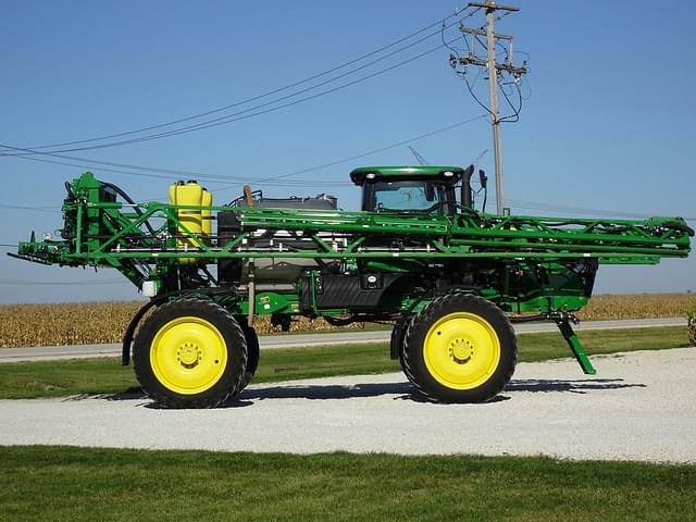 Image of John Deere R4038 equipment image 3