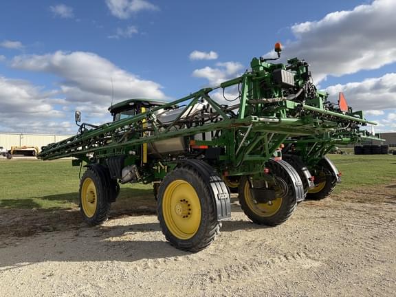 Image of John Deere R4038 equipment image 2