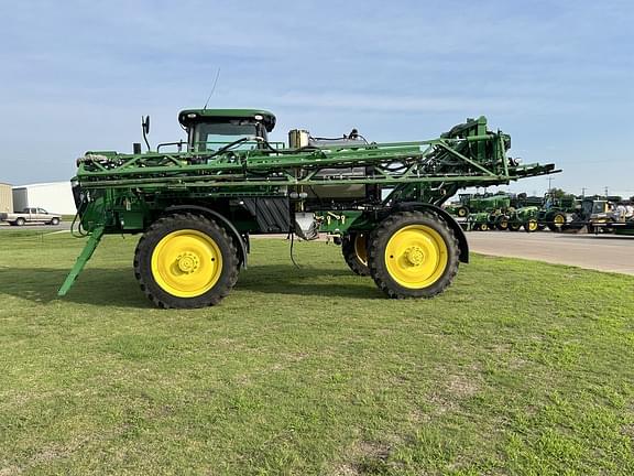 Image of John Deere R4038 equipment image 1