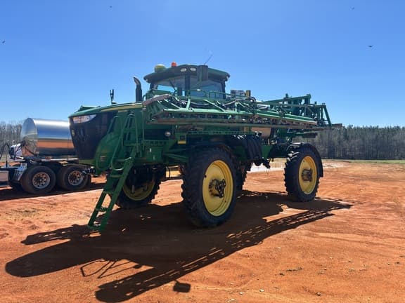 Image of John Deere R4038 equipment image 1