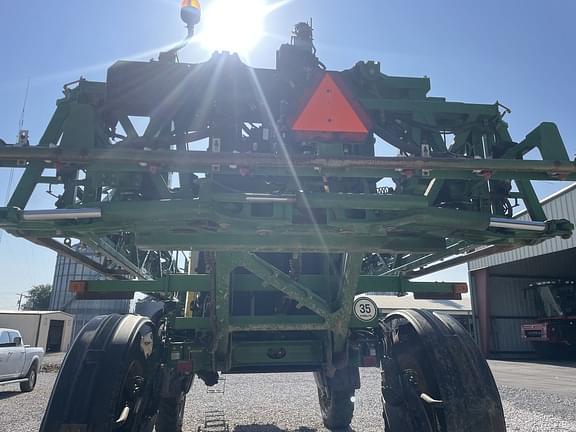 Image of John Deere R4038 equipment image 4