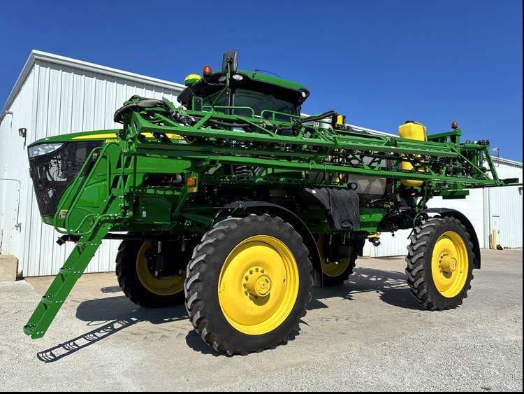 2014 John Deere R4038 Equipment Image0