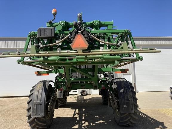 Image of John Deere R4038 equipment image 4