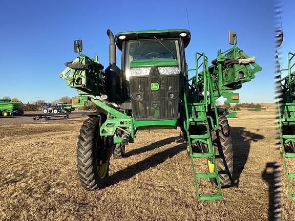 Image of John Deere R4038 equipment image 1