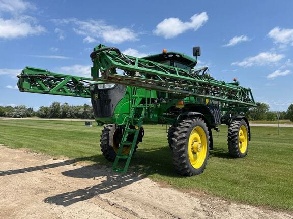 Main image John Deere R4038