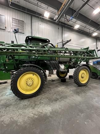 Image of John Deere R4038 equipment image 1