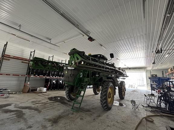 Image of John Deere R4038 equipment image 4