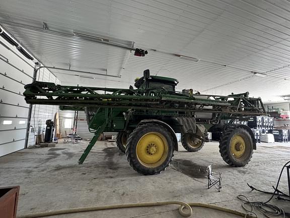 Image of John Deere R4038 equipment image 3