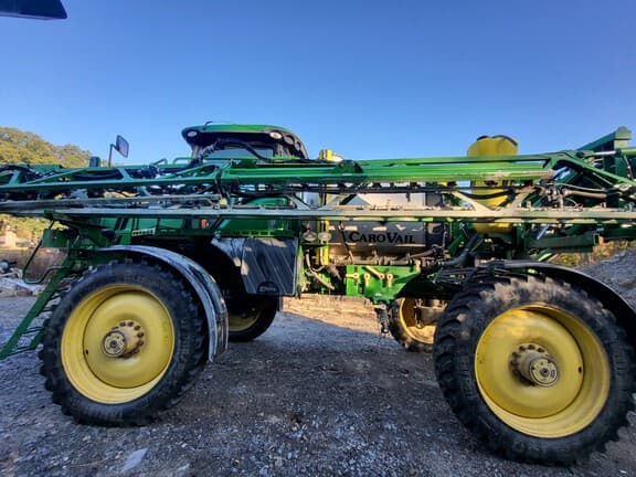 Image of John Deere R4038 equipment image 2