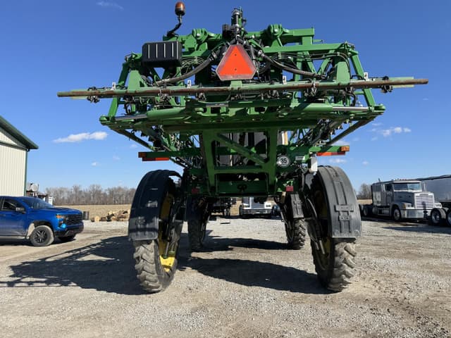 Image of John Deere R4038 equipment image 4