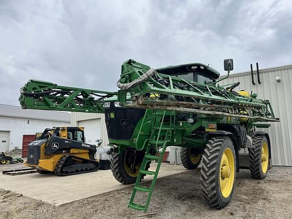 Image of John Deere R4038 equipment image 2