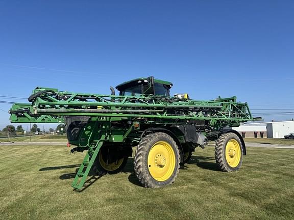 Image of John Deere R4038 equipment image 1