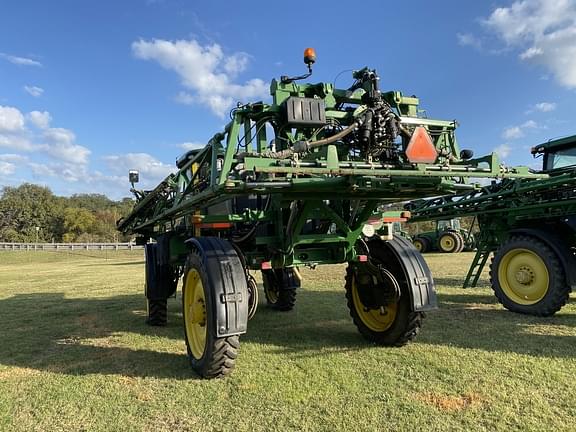 Image of John Deere R4038 equipment image 3