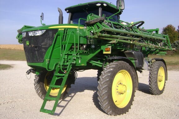 Main image John Deere R4038