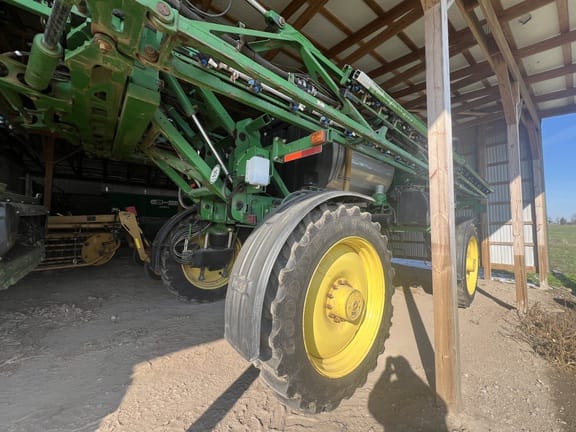 2014 John Deere R4038 Equipment Image0