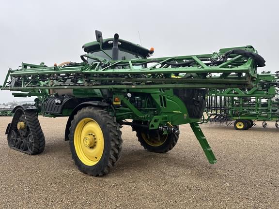 Image of John Deere R4038 equipment image 1