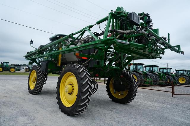 Image of John Deere R4038 equipment image 4