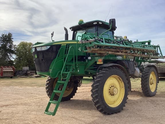 Image of John Deere R4038 equipment image 3