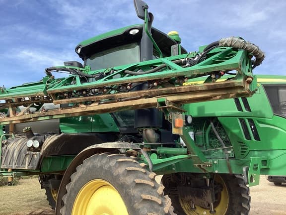 Image of John Deere R4038 equipment image 4