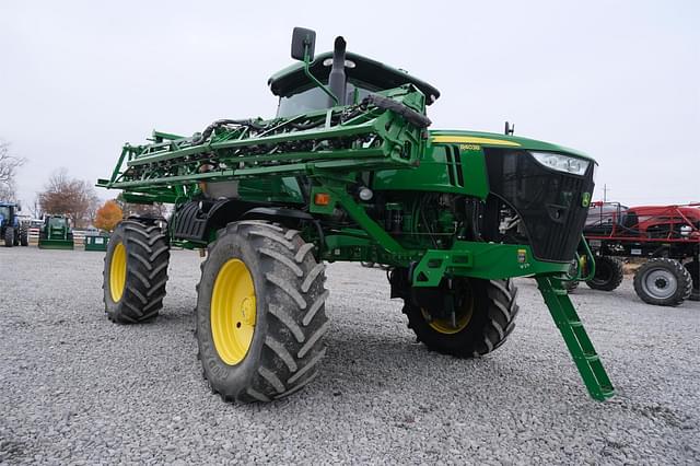 Image of John Deere R4038 equipment image 3