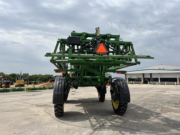 Image of John Deere R4038 equipment image 4