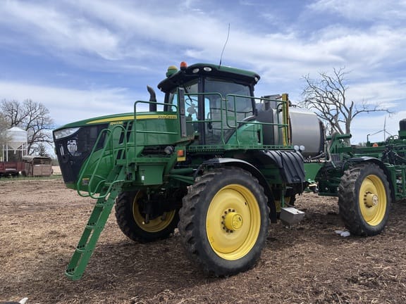 2014 John Deere R4038 Equipment Image0