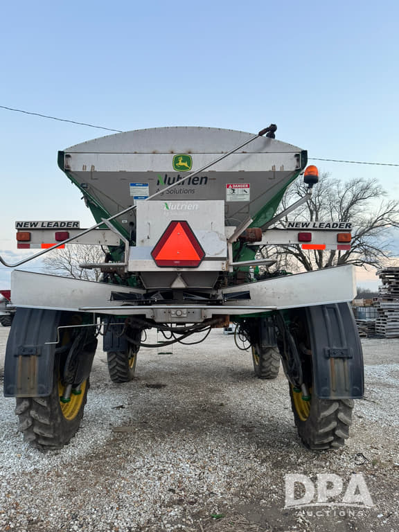 Image of John Deere R4038 equipment image 4