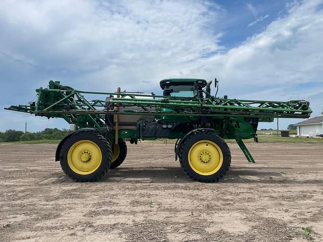 Image of John Deere R4038 equipment image 4