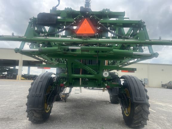 Image of John Deere R4038 equipment image 4