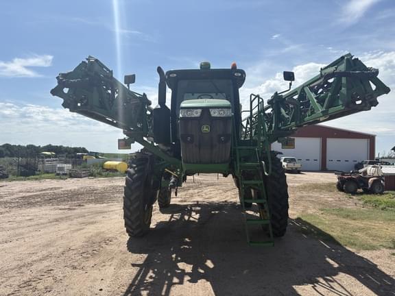 Image of John Deere R4038 equipment image 1