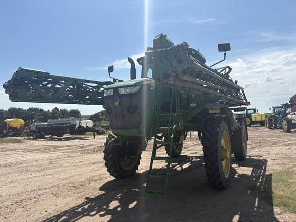 Image of John Deere R4038 equipment image 2