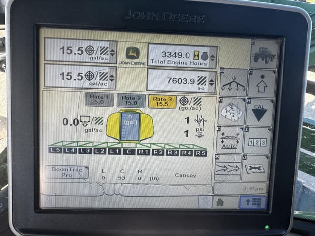 Image of John Deere R4038 equipment image 3