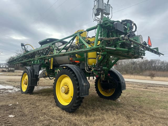 Image of John Deere R4038 equipment image 3