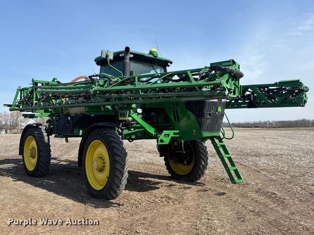 Image of John Deere R4038 equipment image 2