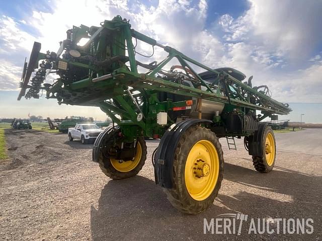 Image of John Deere R4038 equipment image 4