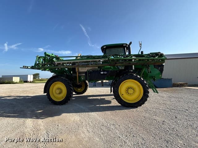 Image of John Deere R4038 equipment image 3