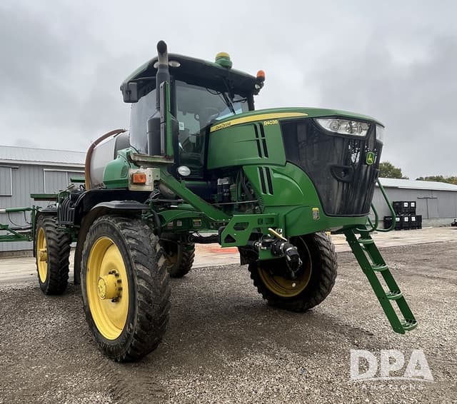 Image of John Deere R4038 equipment image 4