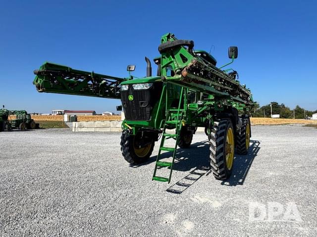 Image of John Deere R4038 equipment image 1