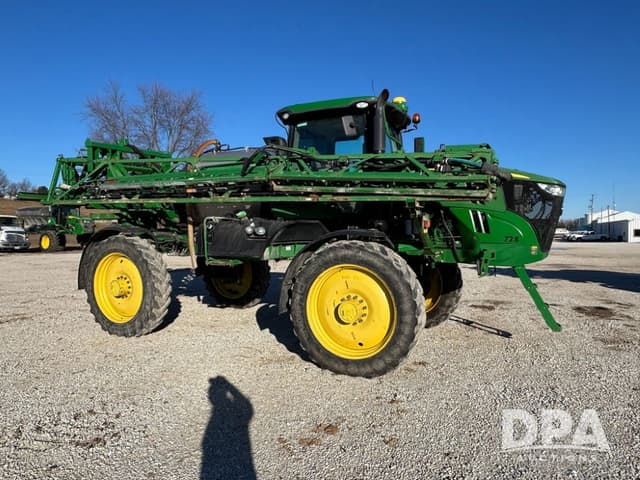 Image of John Deere R4038 equipment image 1