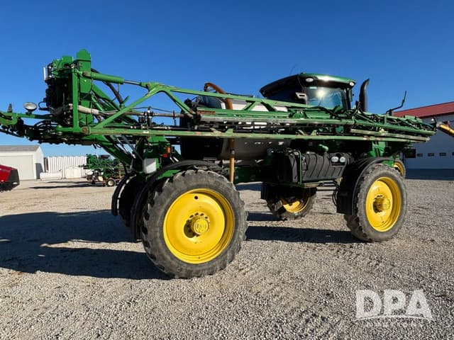 Image of John Deere R4038 equipment image 4