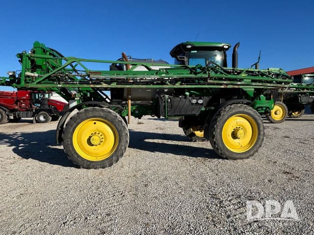 Image of John Deere R4038 equipment image 3