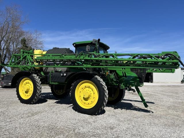 Image of John Deere R4045 equipment image 1