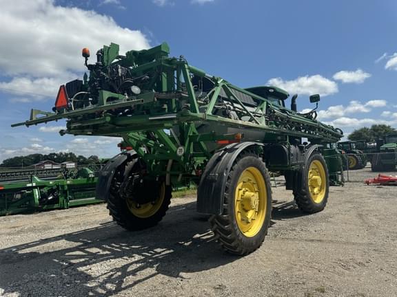 Image of John Deere R4045 equipment image 4
