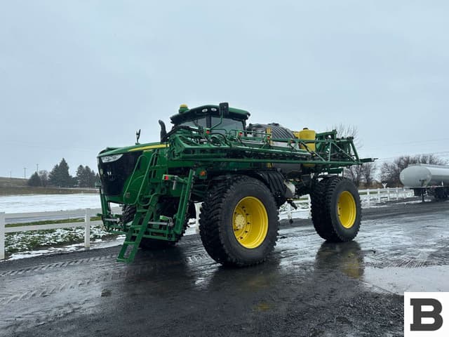 Image of John Deere R4045 equipment image 1