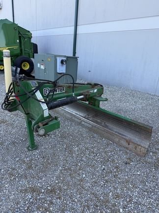 2014 Frontier RB2408 Equipment Image0