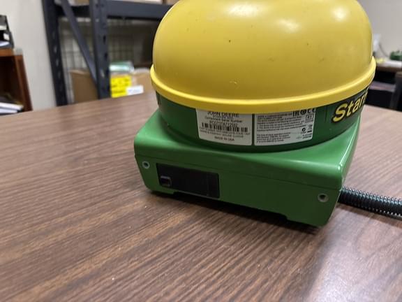 Image of John Deere StarFire 3000 Image 1
