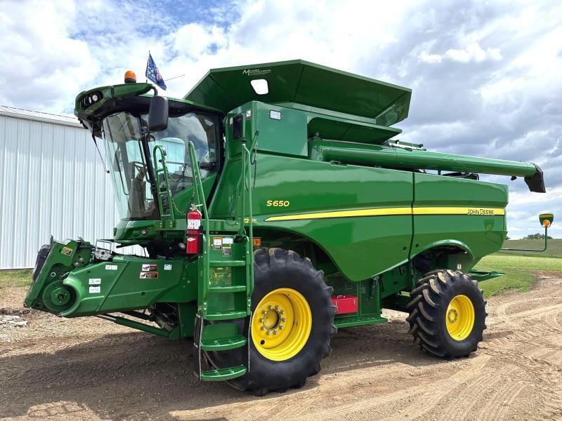 2014 John Deere S650 Equipment Image0