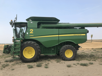 Main image John Deere S660