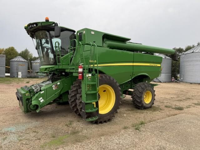 Image of John Deere S660 equipment image 1